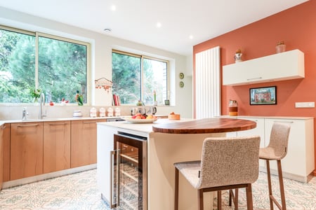 639015813873915351-brute